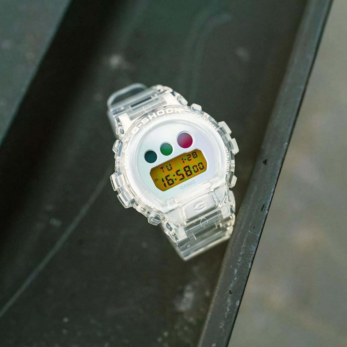 G-Shock DW-6900 25th Anniversary DW-6900SP-7