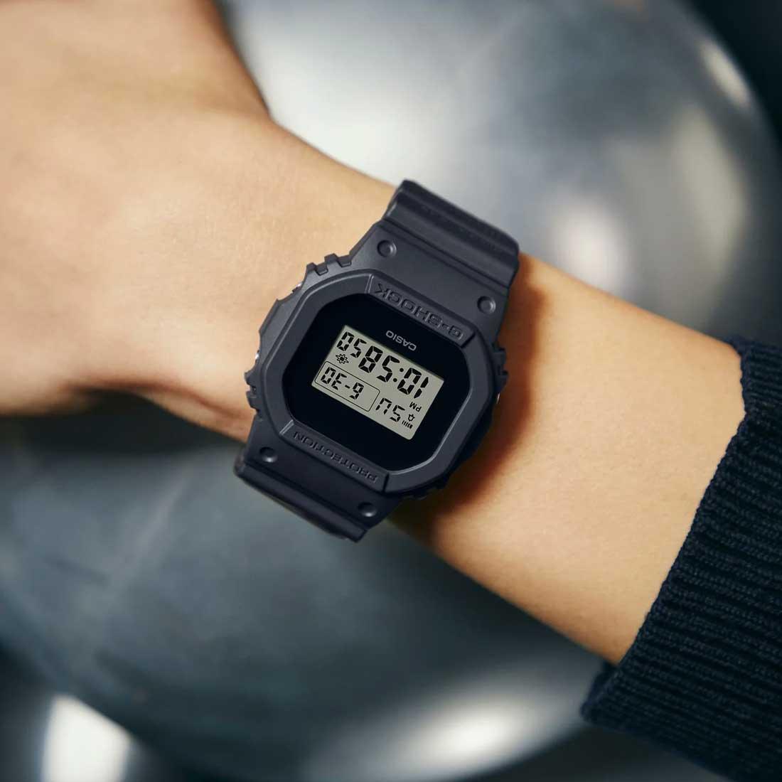 G-Shock 40th Anniversary Set DW-E5657RE-1