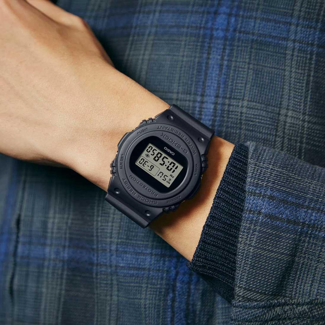 G-Shock 40th Anniversary Set DW-E5657RE-1